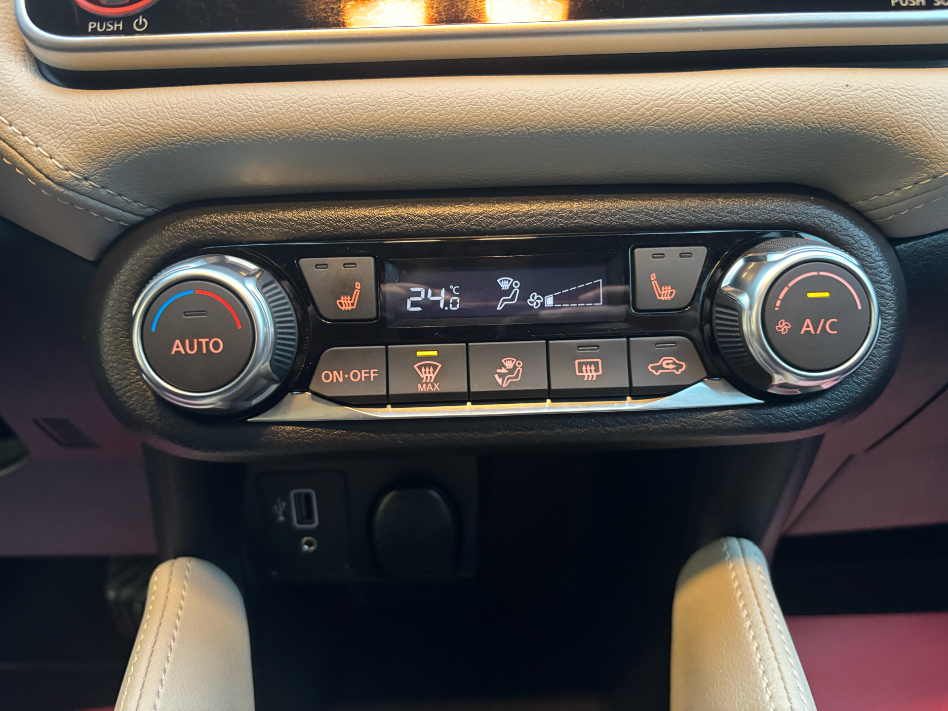 Billede af Nissan Micra 1,0 IG-T Acenta Start/Stop 100HK 5d