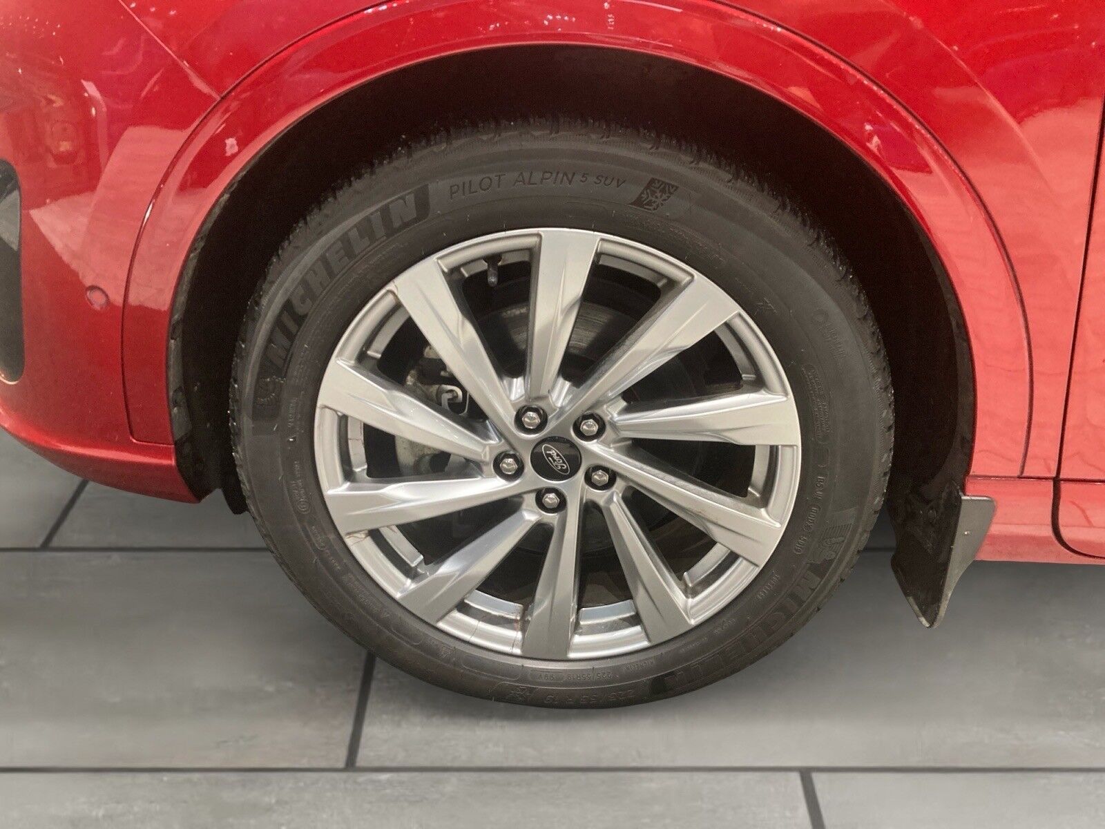 Billede af Ford Kuga 2,5 Plugin-hybrid Vignale CVT 225HK 5d Trinl. Gear