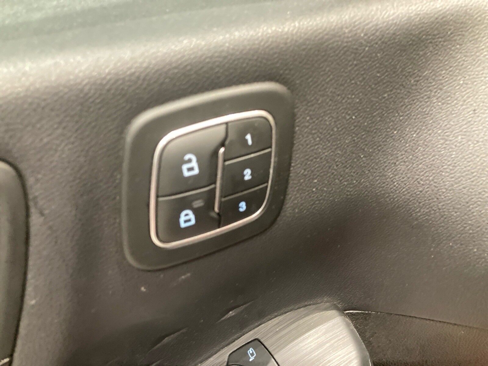 Billede af Ford Kuga 2,5 Plugin-hybrid Vignale CVT 225HK 5d Trinl. Gear