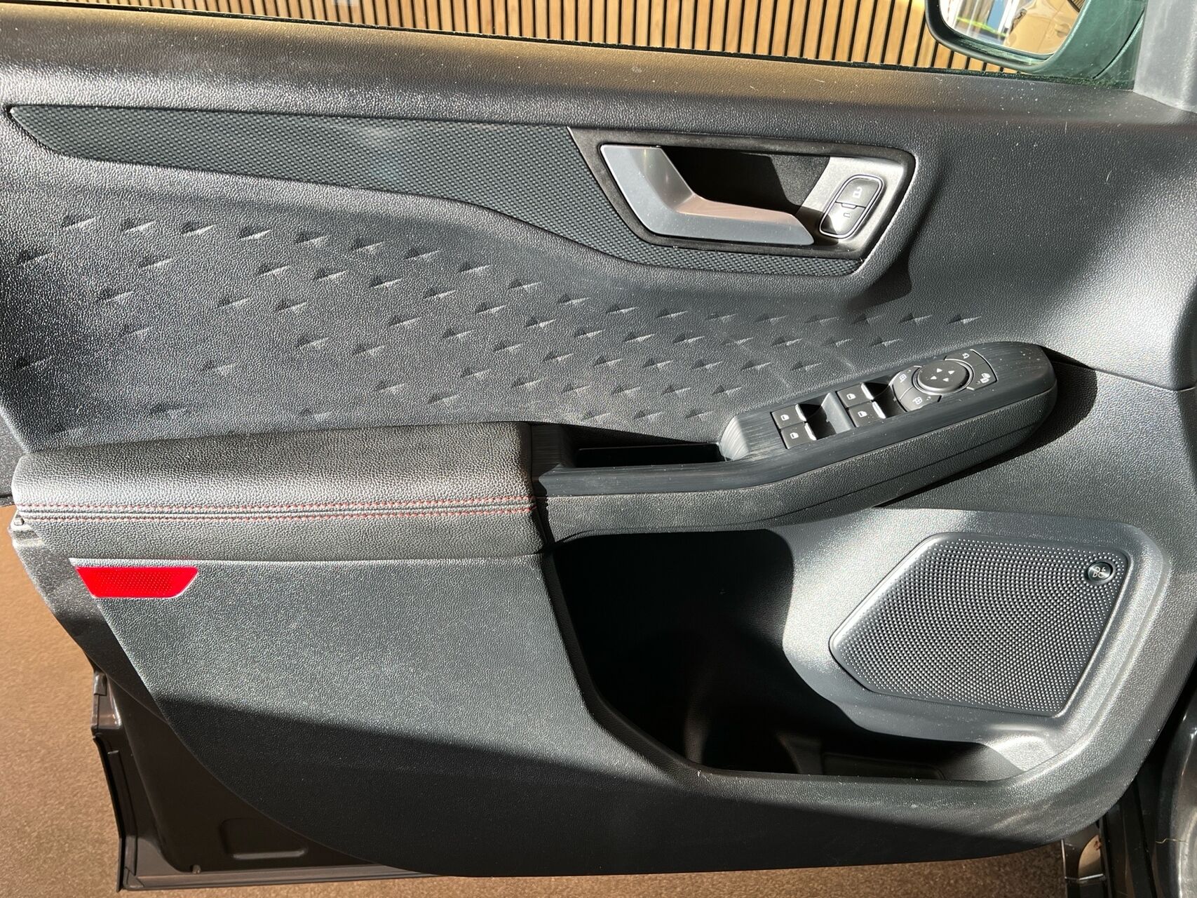 Billede af Ford Kuga 2,5 Plugin-hybrid ST-Line X CVT 225HK 5d Trinl. Gear