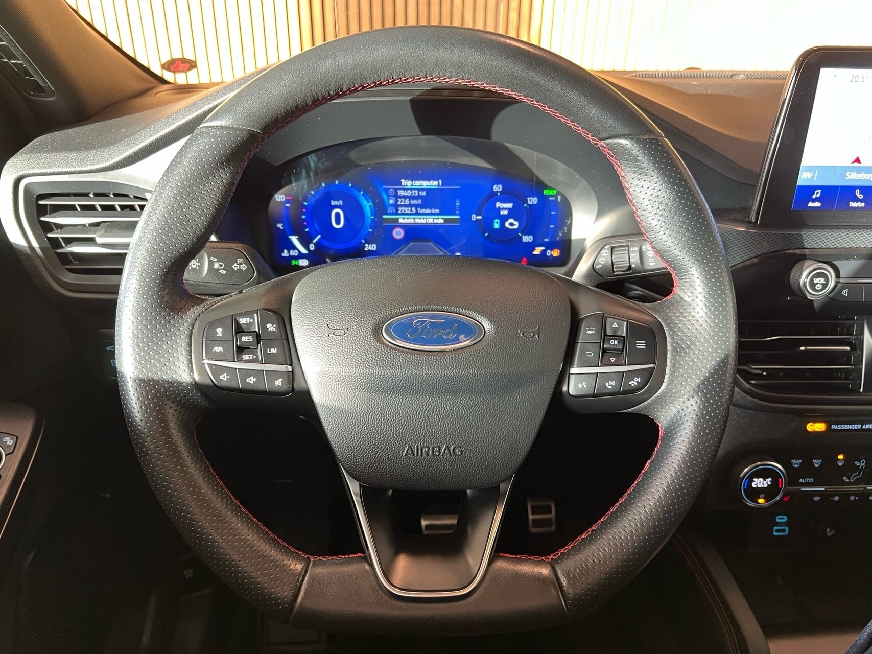 Billede af Ford Kuga 2,5 Plugin-hybrid ST-Line X CVT 225HK 5d Trinl. Gear