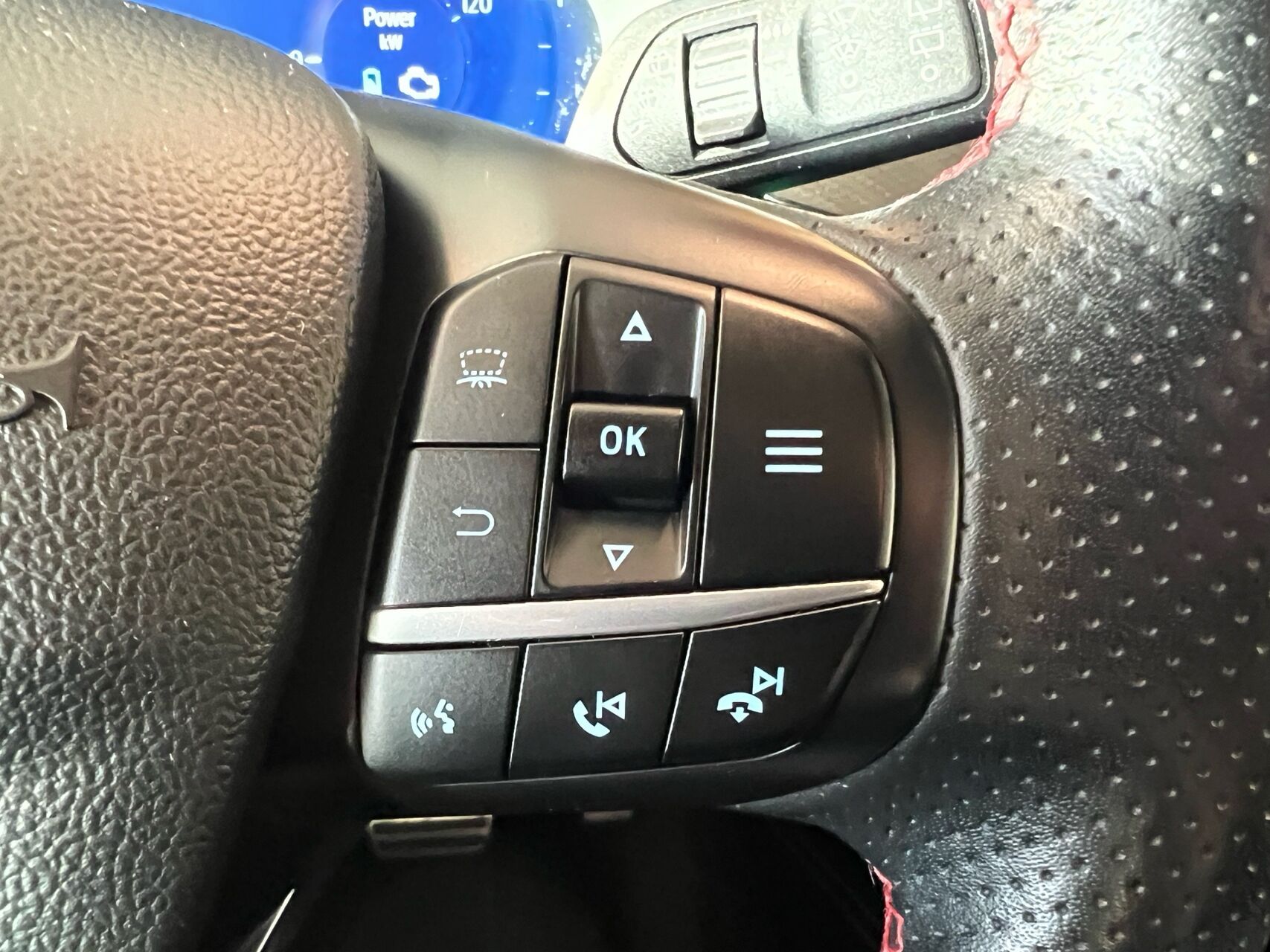 Billede af Ford Kuga 2,5 Plugin-hybrid ST-Line X CVT 225HK 5d Trinl. Gear