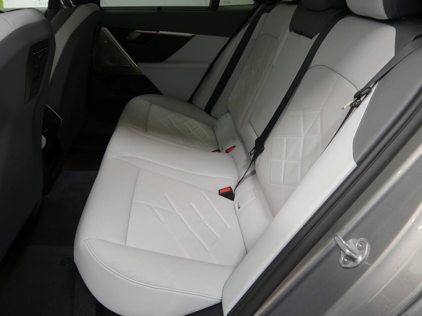 Billede af BMW i5 eDrive40 Touring M-Sport 340HK Stc Aut.