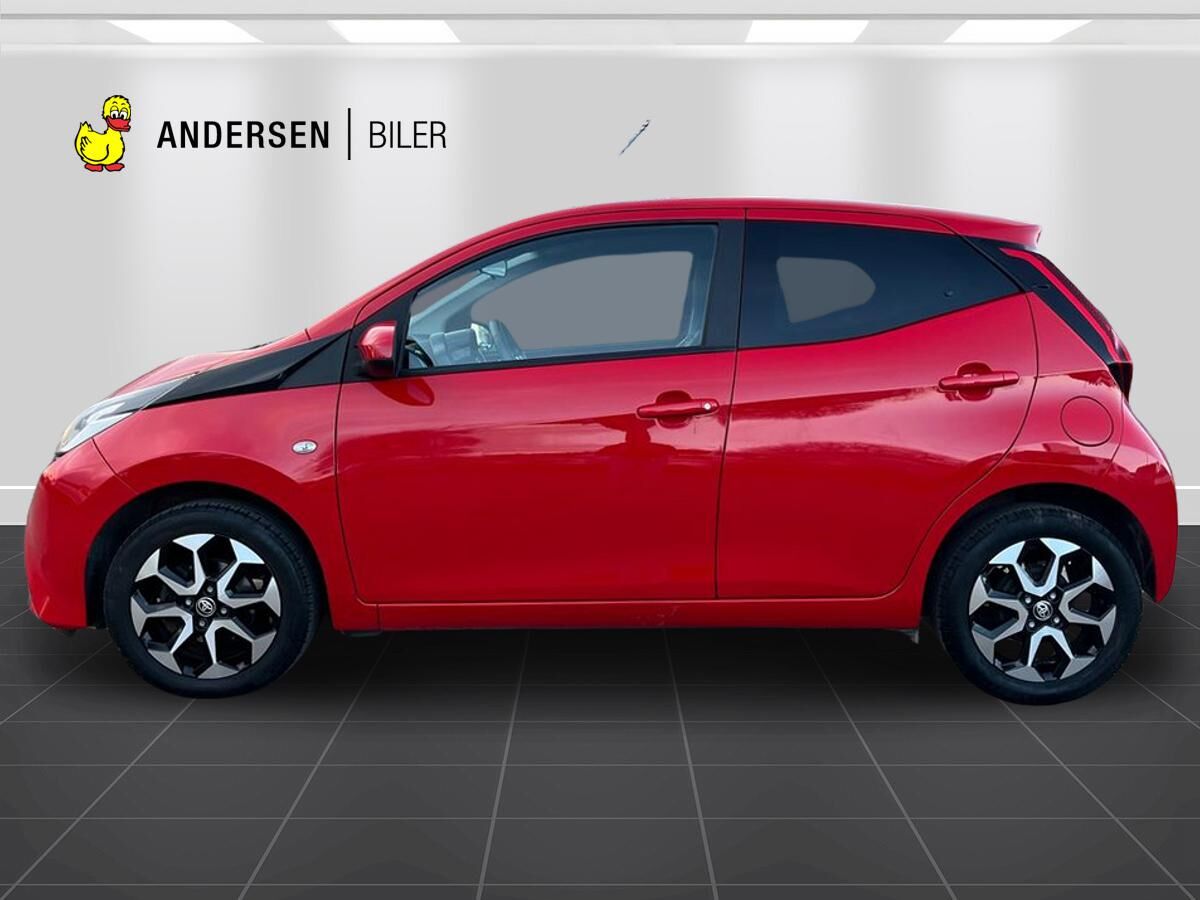 Billede af Toyota Aygo 1,0 VVT-I X-Press Safety Sense X-Shift 72HK 5d Aut.