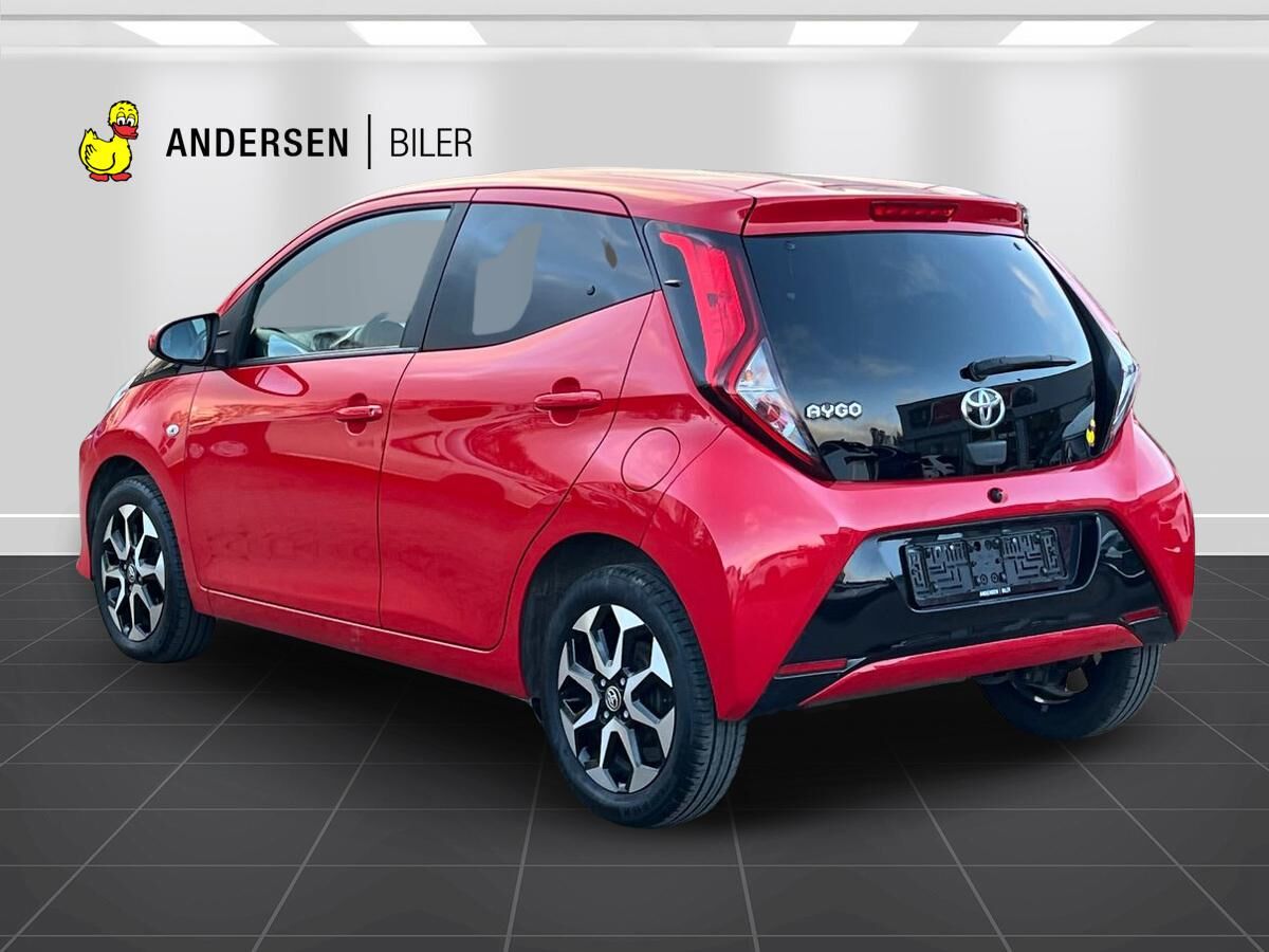 Billede af Toyota Aygo 1,0 VVT-I X-Press Safety Sense X-Shift 72HK 5d Aut.