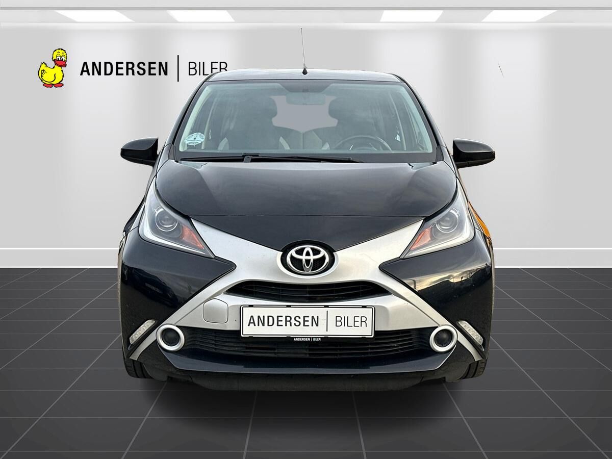 Billede af Toyota Aygo 1,0 VVT-I X-Play + X-Touch 69HK 5d