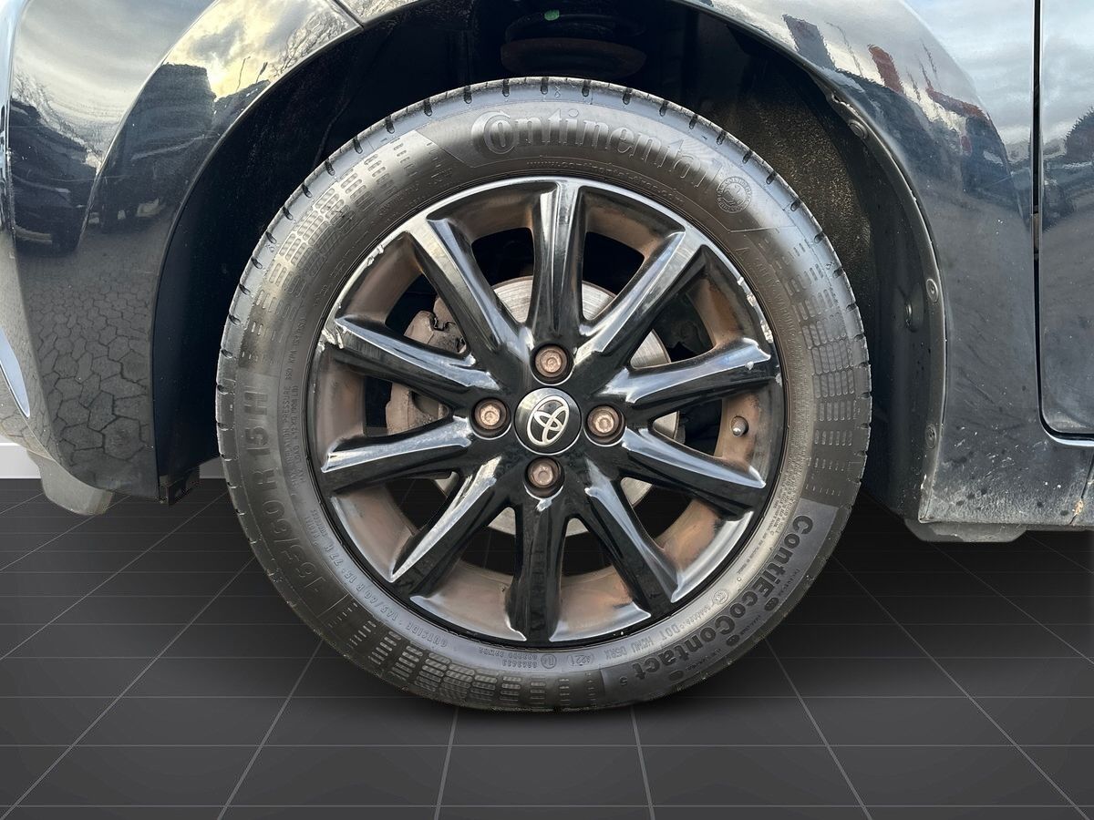 Billede af Toyota Aygo 1,0 VVT-I X-Play + X-Touch 69HK 5d