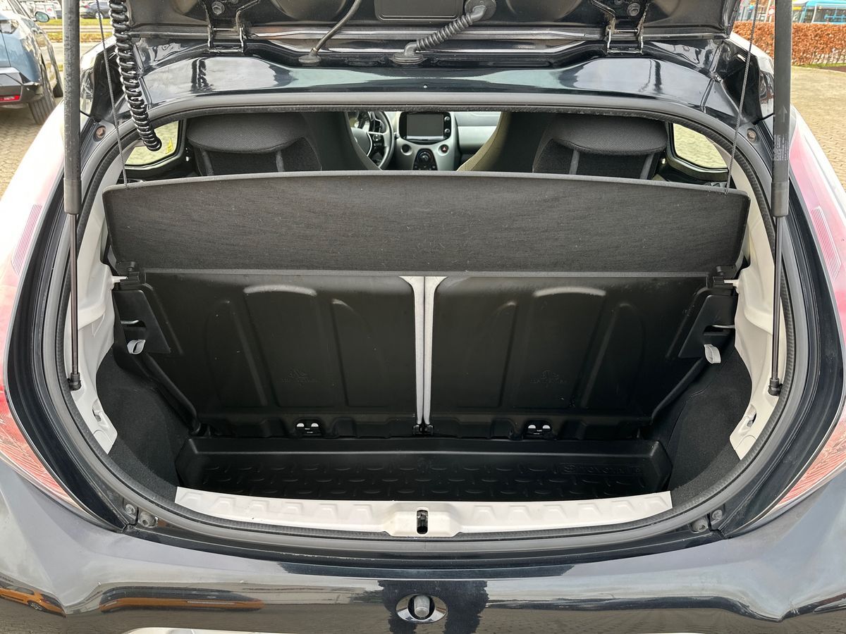 Billede af Toyota Aygo 1,0 VVT-I X-Play + X-Touch 69HK 5d