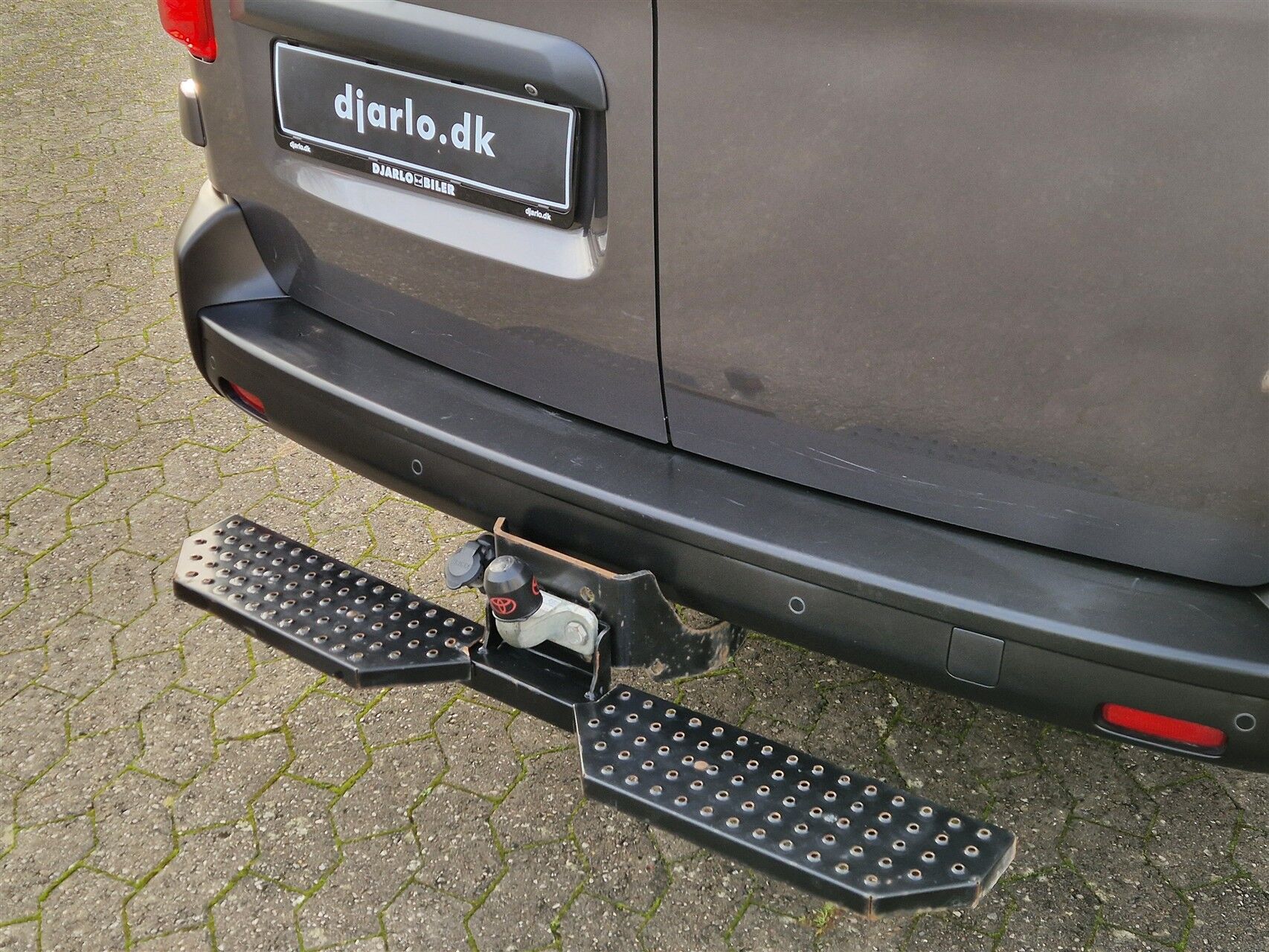 Billede af Toyota Proace Long 2,0 D Comfort Master To skydedør 144HK Van 8g Aut.