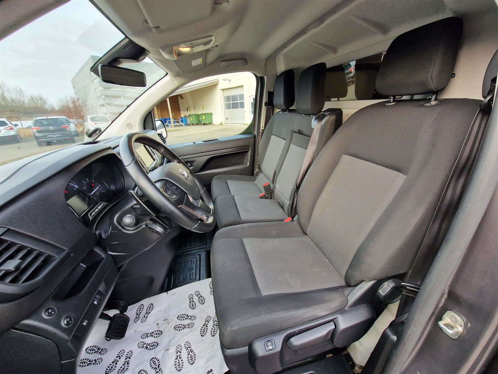 Billede af Toyota Proace Long 2,0 D Comfort Master To skydedør 144HK Van 8g Aut.