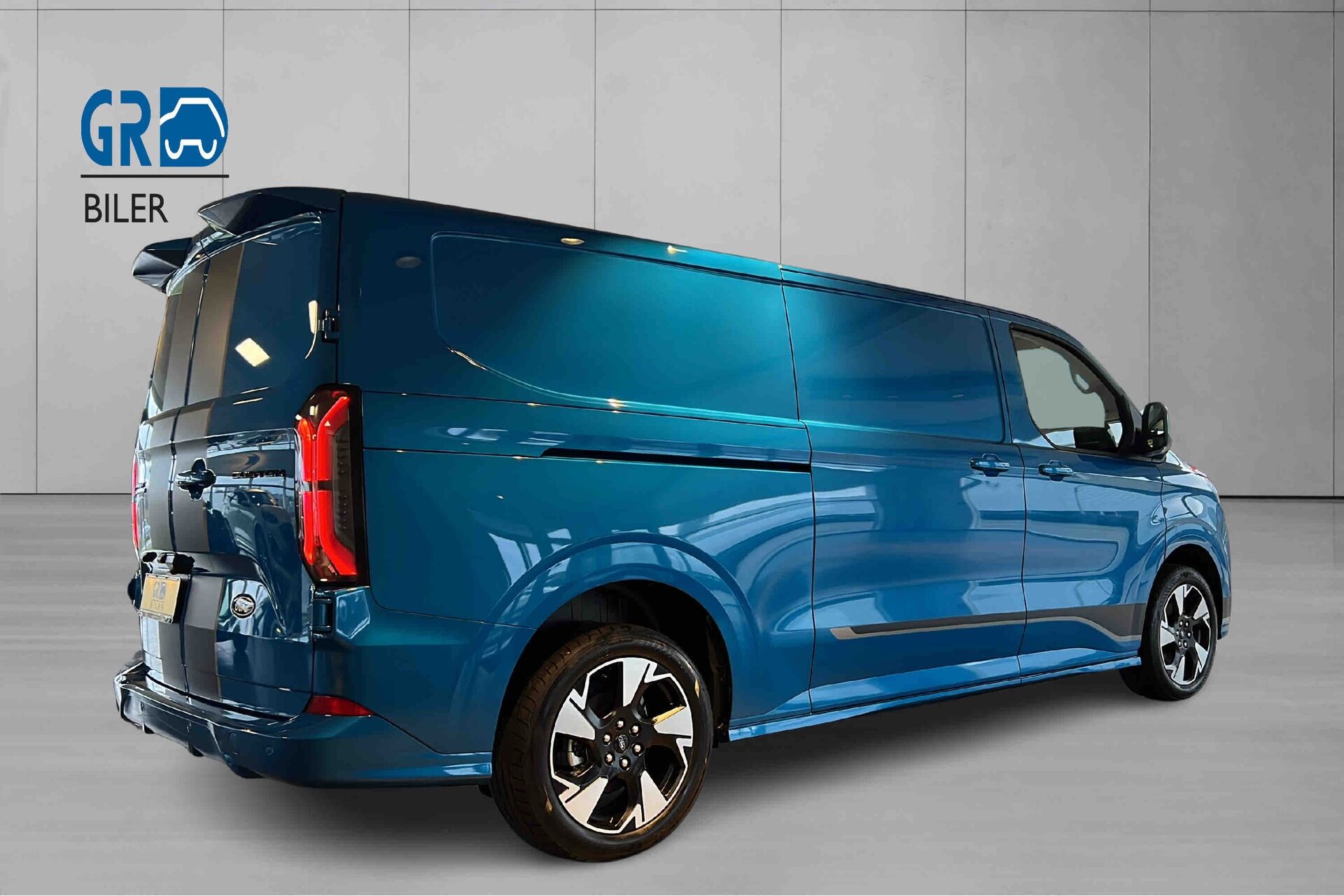 Billede af Ford E-Transit Custom 340 L2H1 EL Sport 218HK Van Aut.