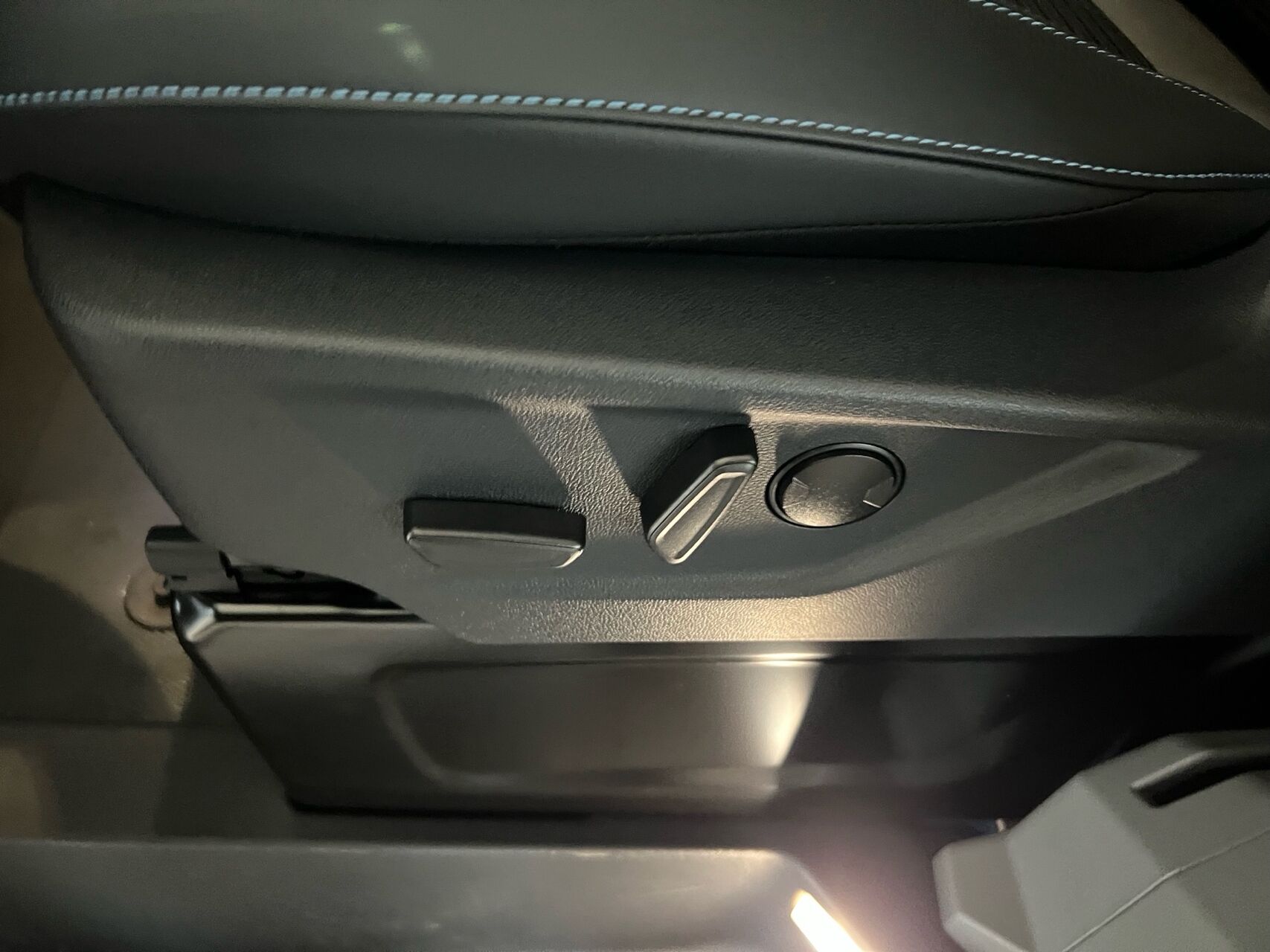 Billede af Ford E-Transit Custom 340 L2H1 EL Sport 218HK Van Aut.