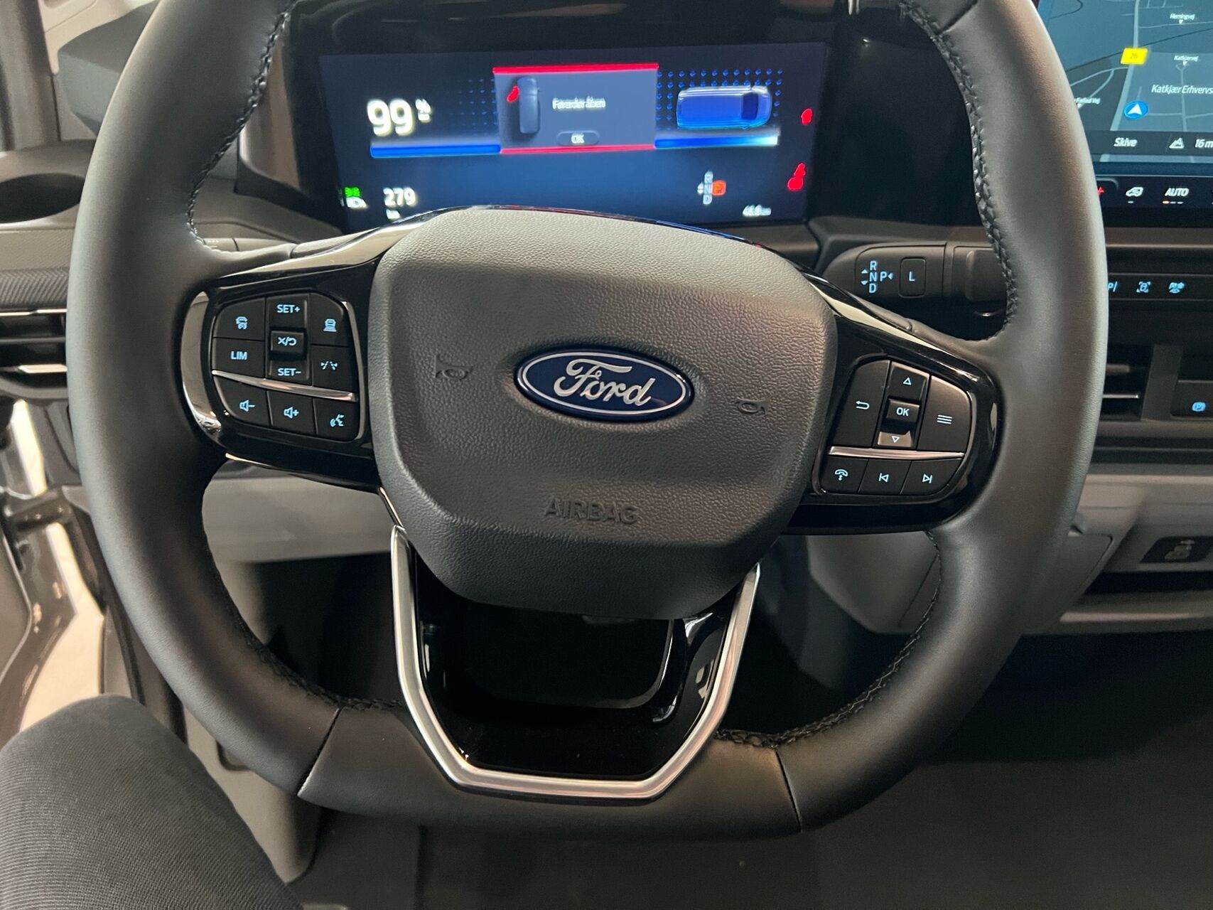 Billede af Ford E-Transit Custom 340 L2H1 EL Limited 218HK Van Aut.