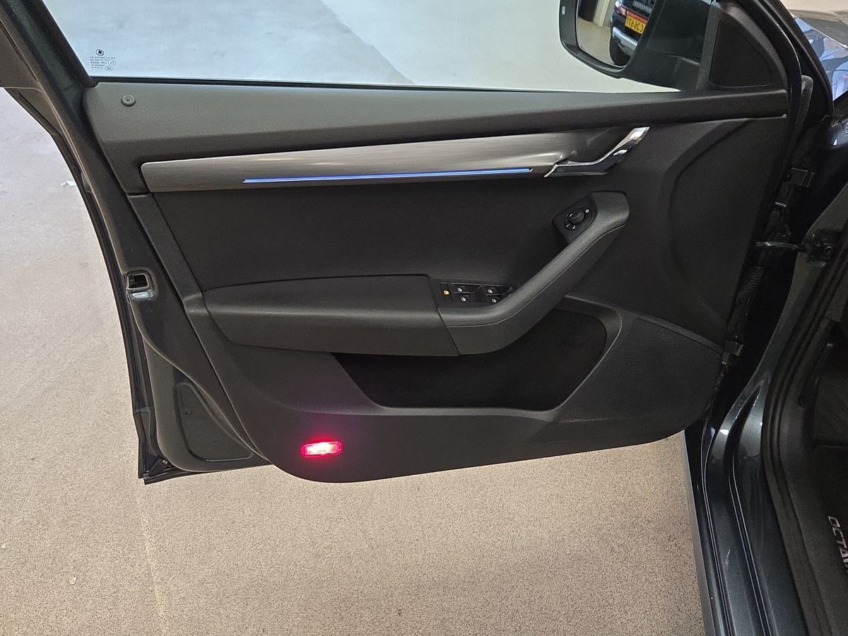 Billede af Skoda Octavia Combi 1,4 TSI Style DSG 150HK Stc 7g Aut.