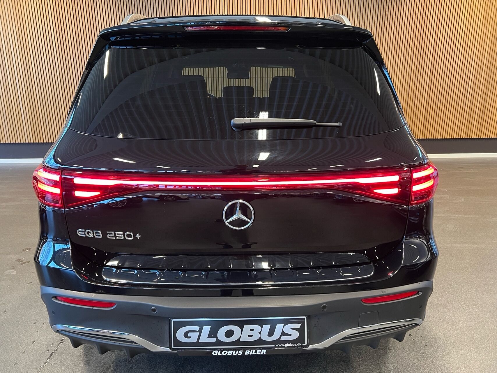 Billede af Mercedes-Benz EQB 250+ EL AMG Premium 190HK 5d Aut.