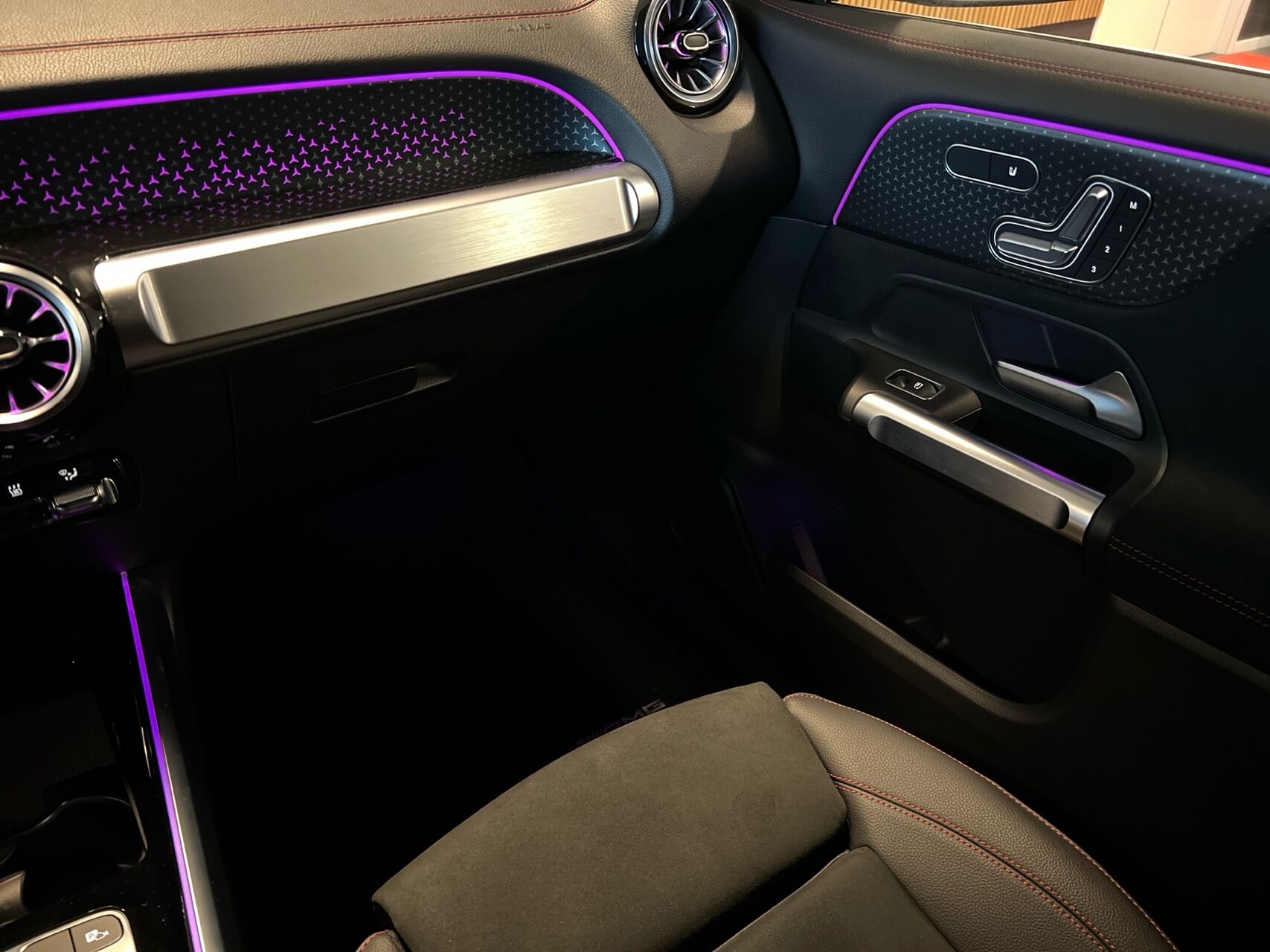 Billede af Mercedes-Benz EQB 250+ EL AMG Premium 190HK 5d Aut.