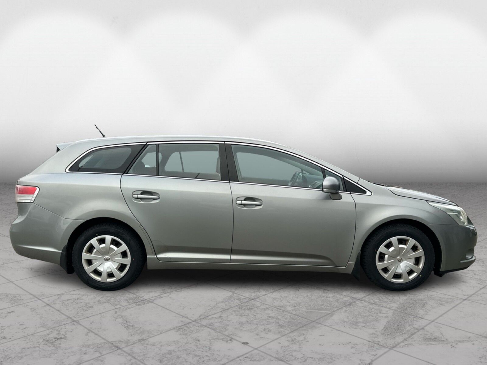 Billede af Toyota Avensis 2,0 VVT-I T2 152HK Stc 6g