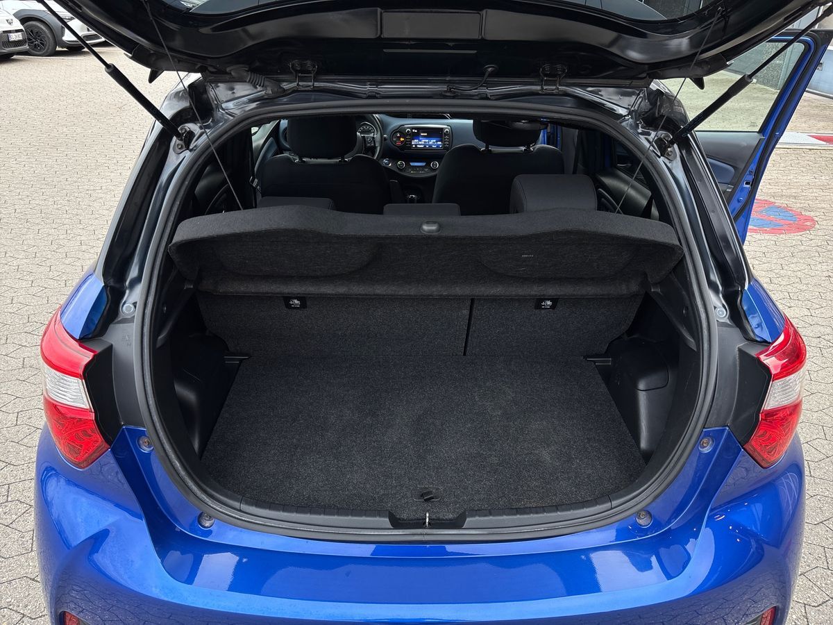 Billede af Toyota Yaris 1,5 Hybrid Flavour BLÅ E-CVT 100HK 5d Trinl. Gear