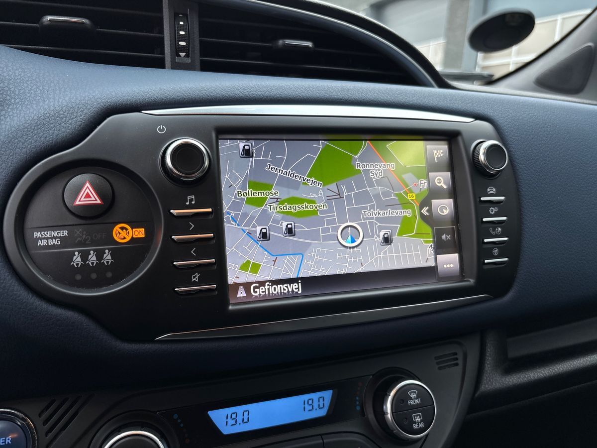 Billede af Toyota Yaris 1,5 Hybrid Flavour BLÅ E-CVT 100HK 5d Trinl. Gear