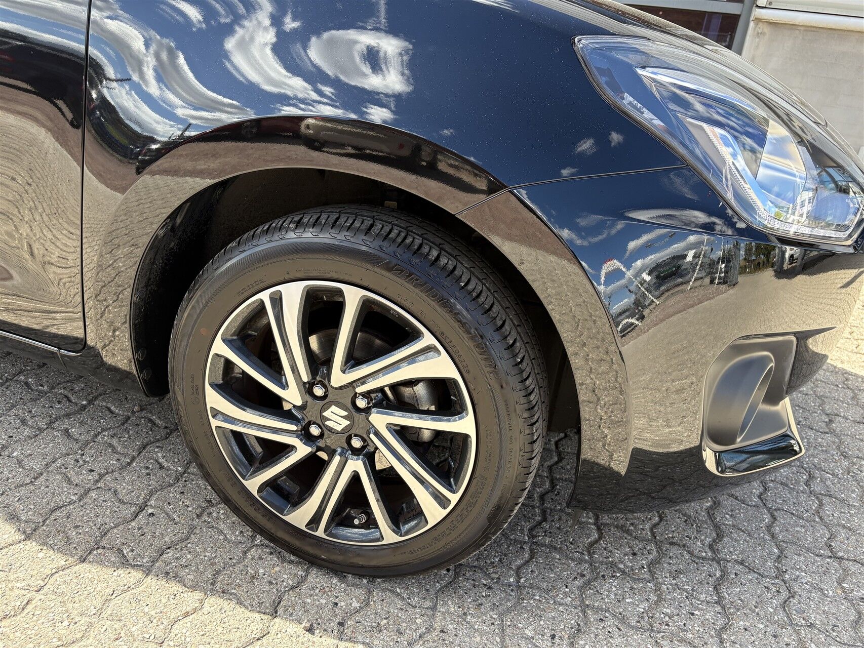 Billede af Suzuki Swift 1,2 Dualjet  Mild hybrid Exclusive AEB 83HK 5d