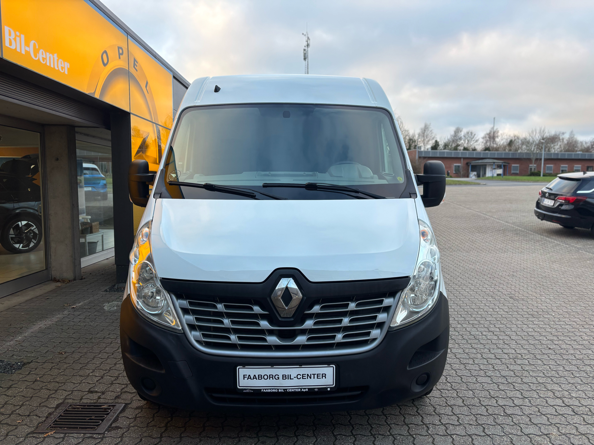 Billede af Renault Master T35 L3H2 2,3 DCI tvillingehjul start/stop 170HK Van 6g