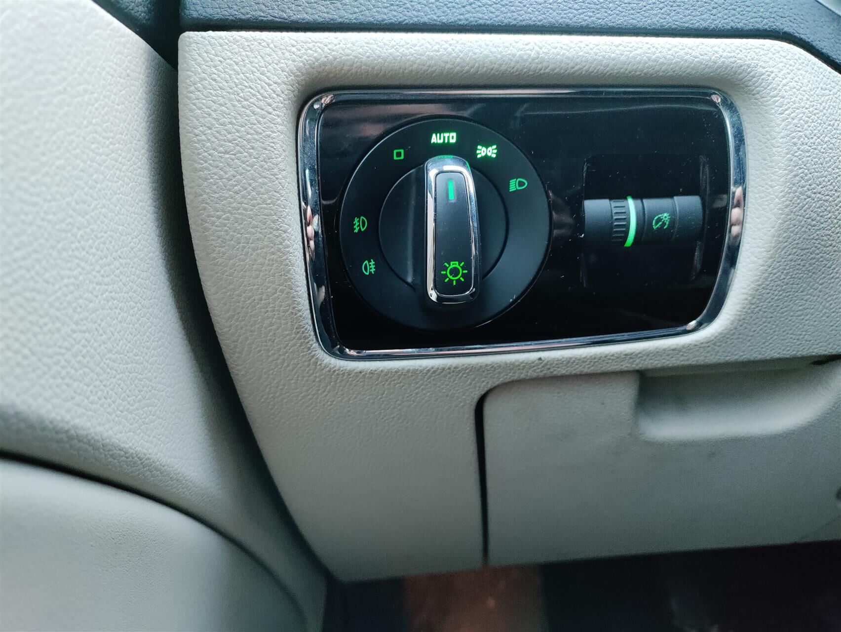 Billede af Skoda Superb Combi 1,8 TSI Elegance 160HK Stc 6g