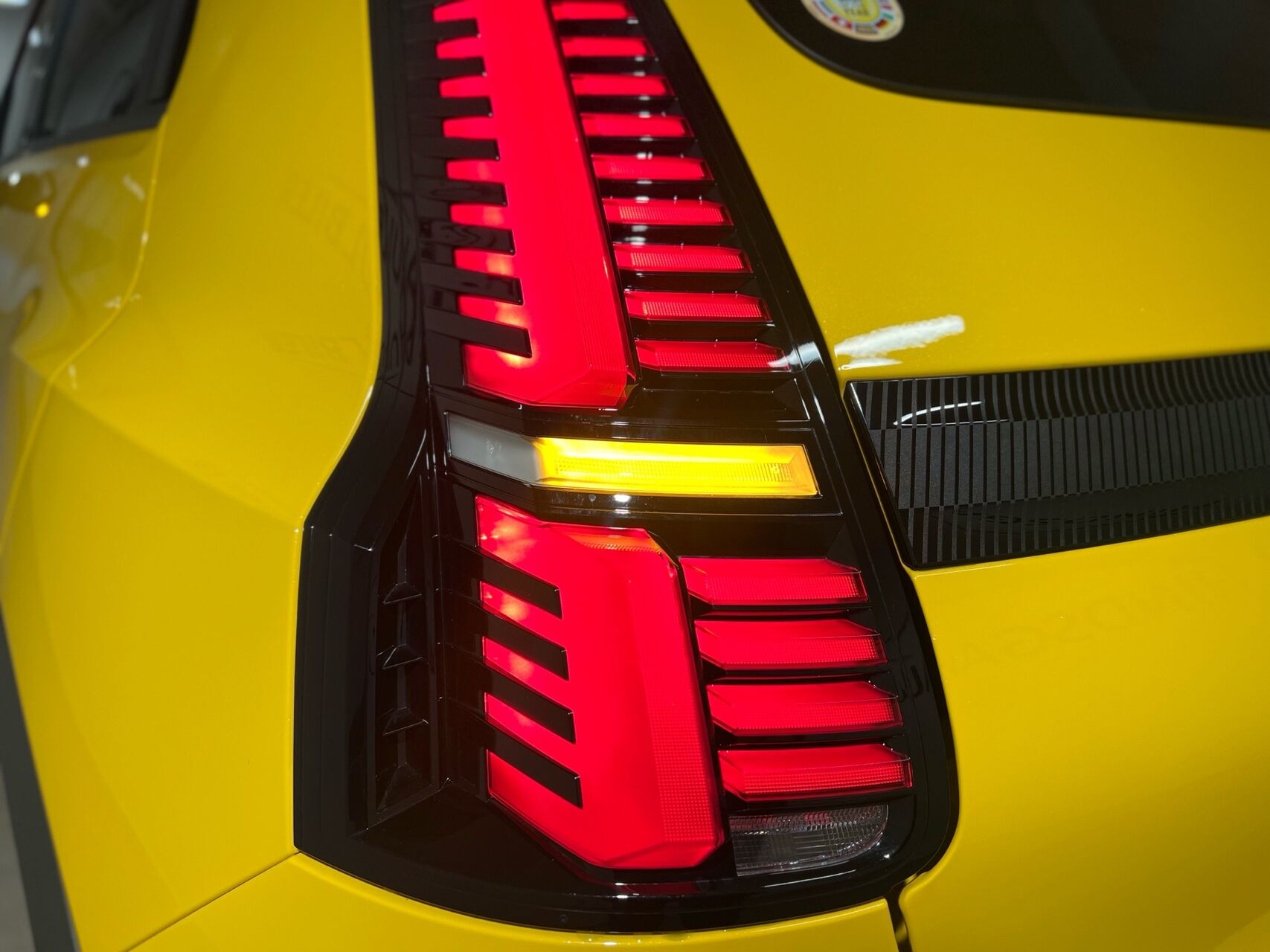 Billede af Renault R5 EL Techno 150HK 5d Aut.