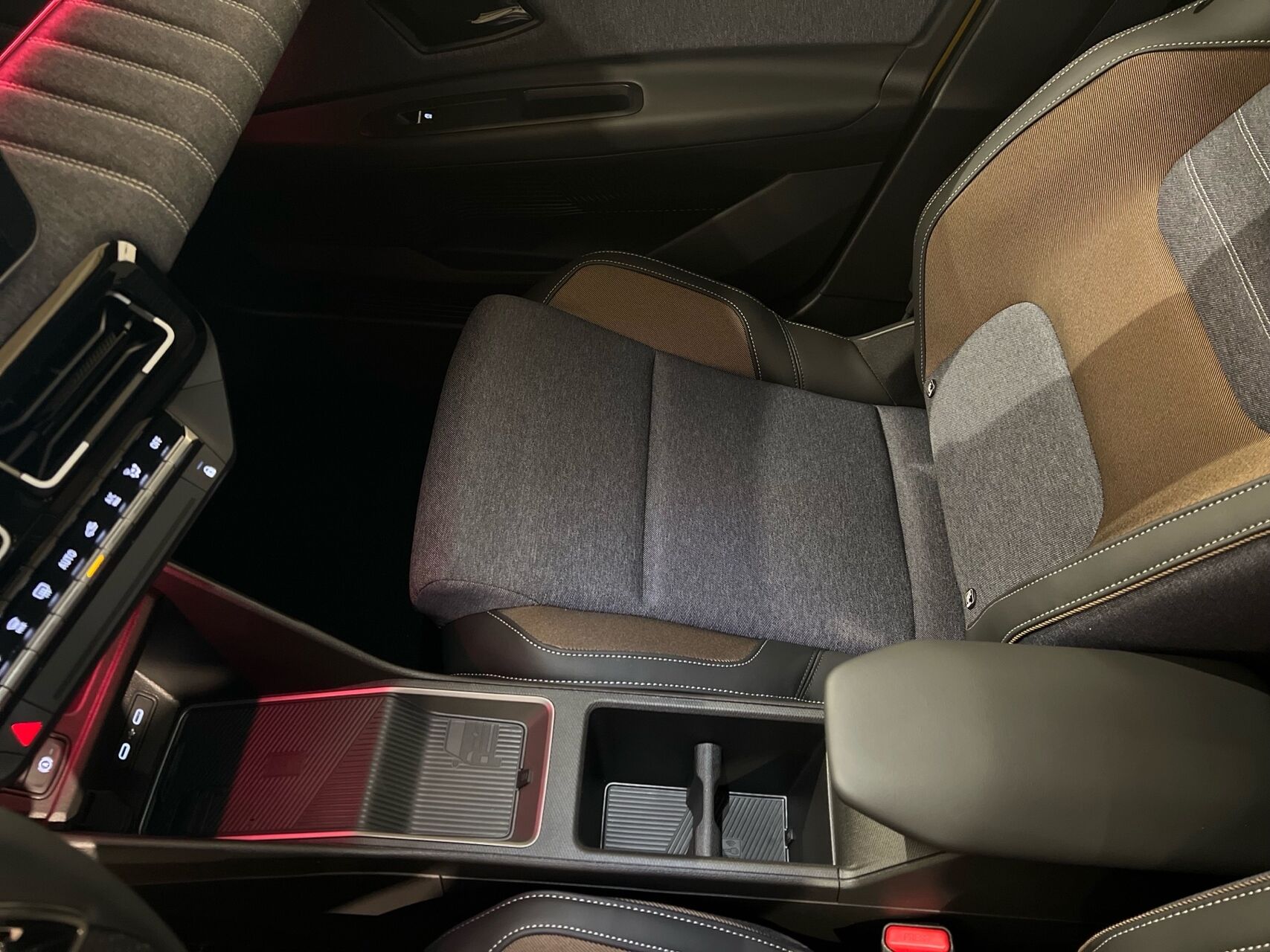 Billede af Renault R5 EL Techno 150HK 5d Aut.