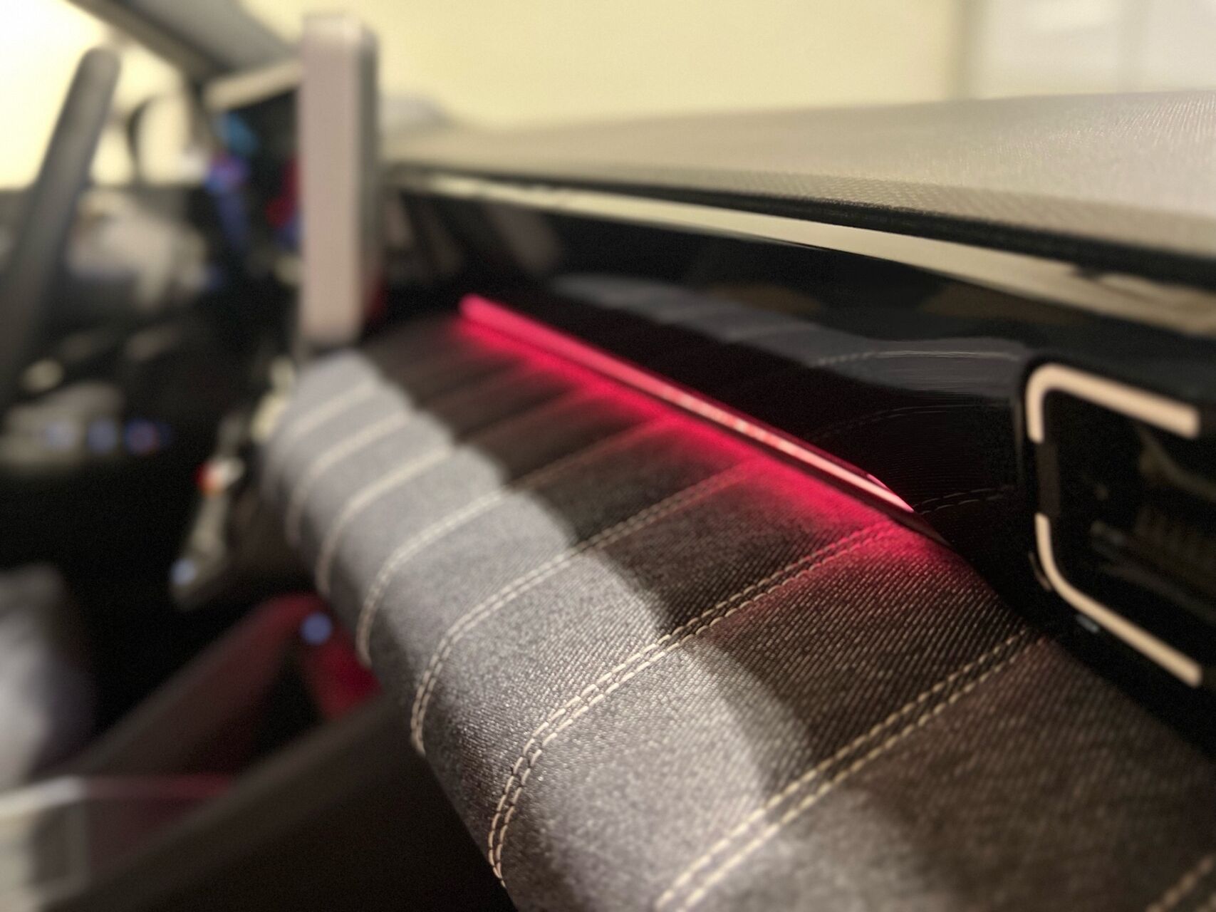 Billede af Renault R5 EL Techno 150HK 5d Aut.