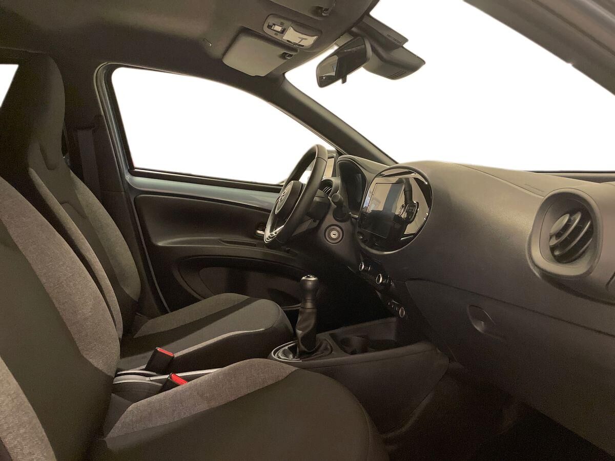 Billede af Toyota Aygo X 1,0 VVT-I Active 72HK 5d