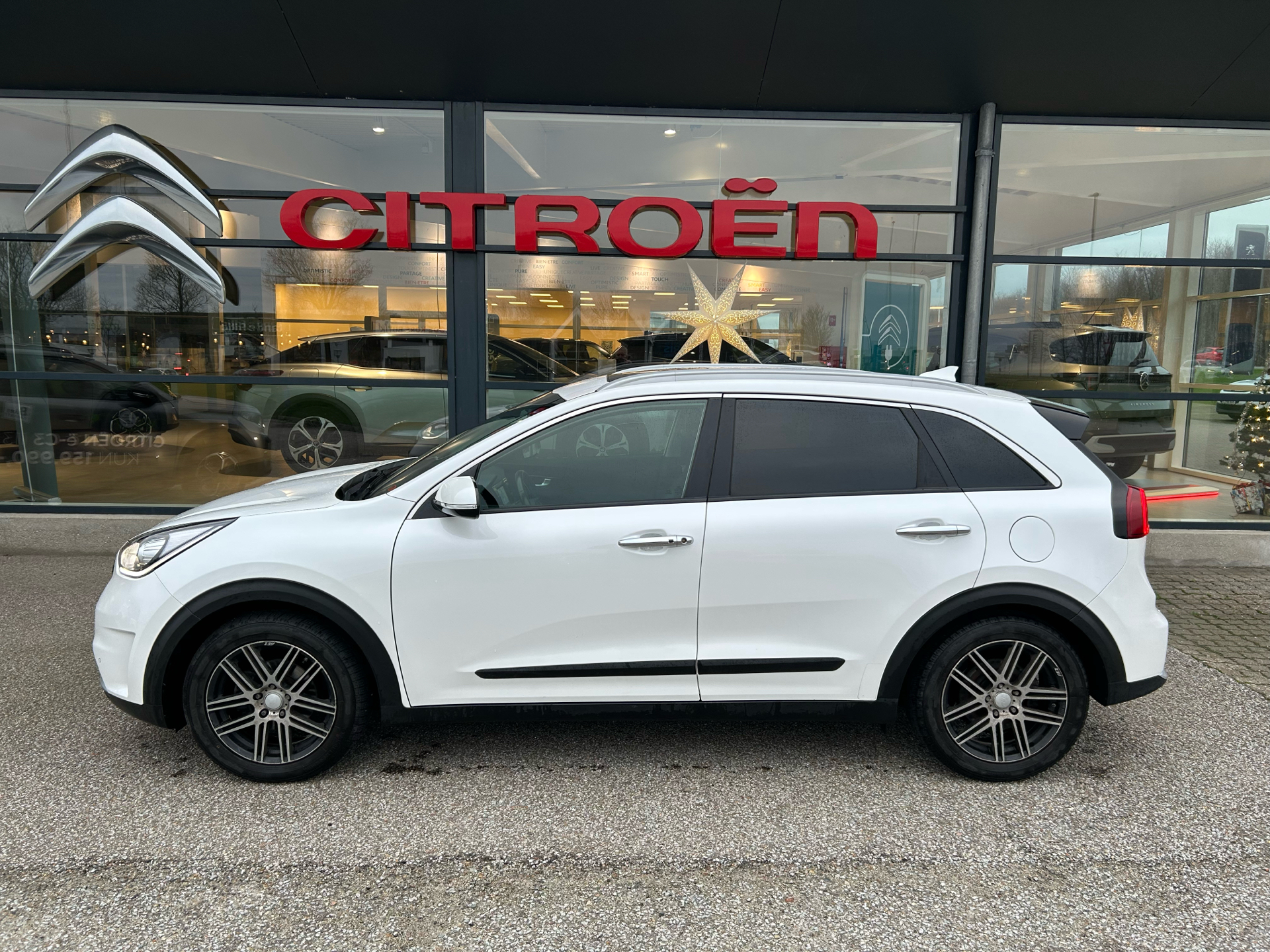 Billede af Kia Niro 1,6 GDI HEV  Hybrid Advance DCT 141HK 5d 6g Aut.