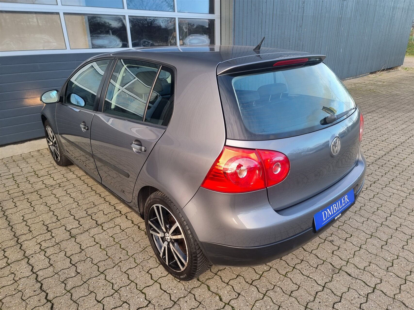 Billede af VW Golf 1,6 Trendline 102HK 5d Aut.