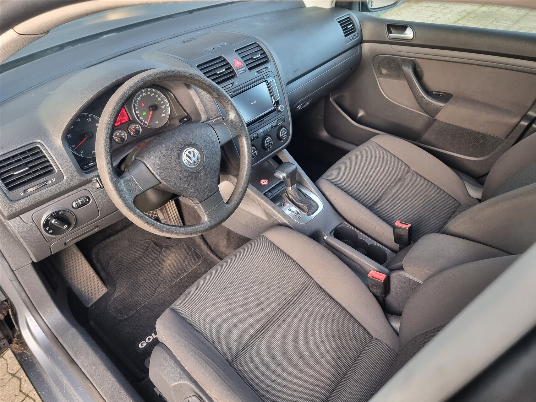 Billede af VW Golf 1,6 Trendline 102HK 5d Aut.