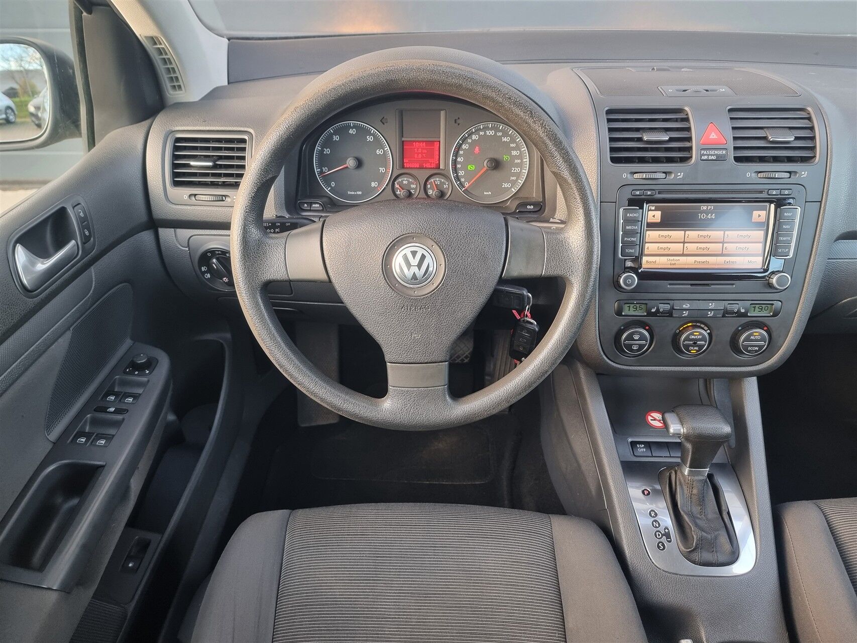 Billede af VW Golf 1,6 Trendline 102HK 5d Aut.