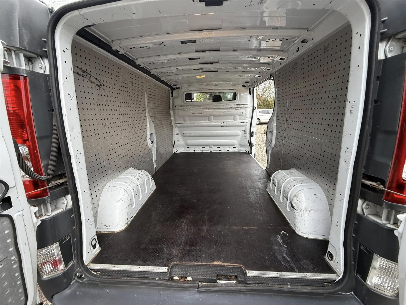 Billede af Renault Trafic T29 L2H1 2,0 DCI 115HK Van 6g