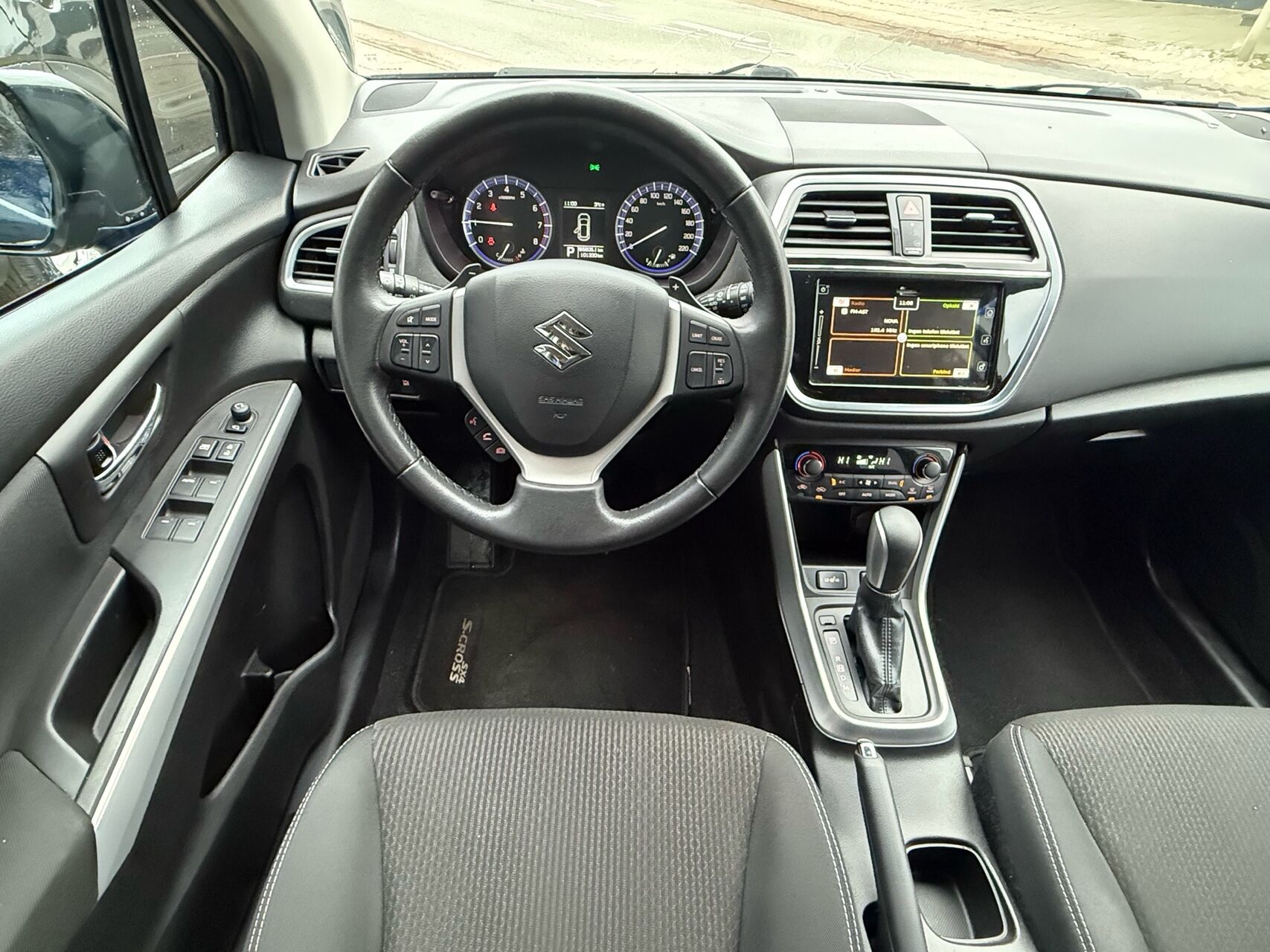 Billede af Suzuki S-Cross 1,0 Boosterjet Active 112HK 5d 6g Aut.