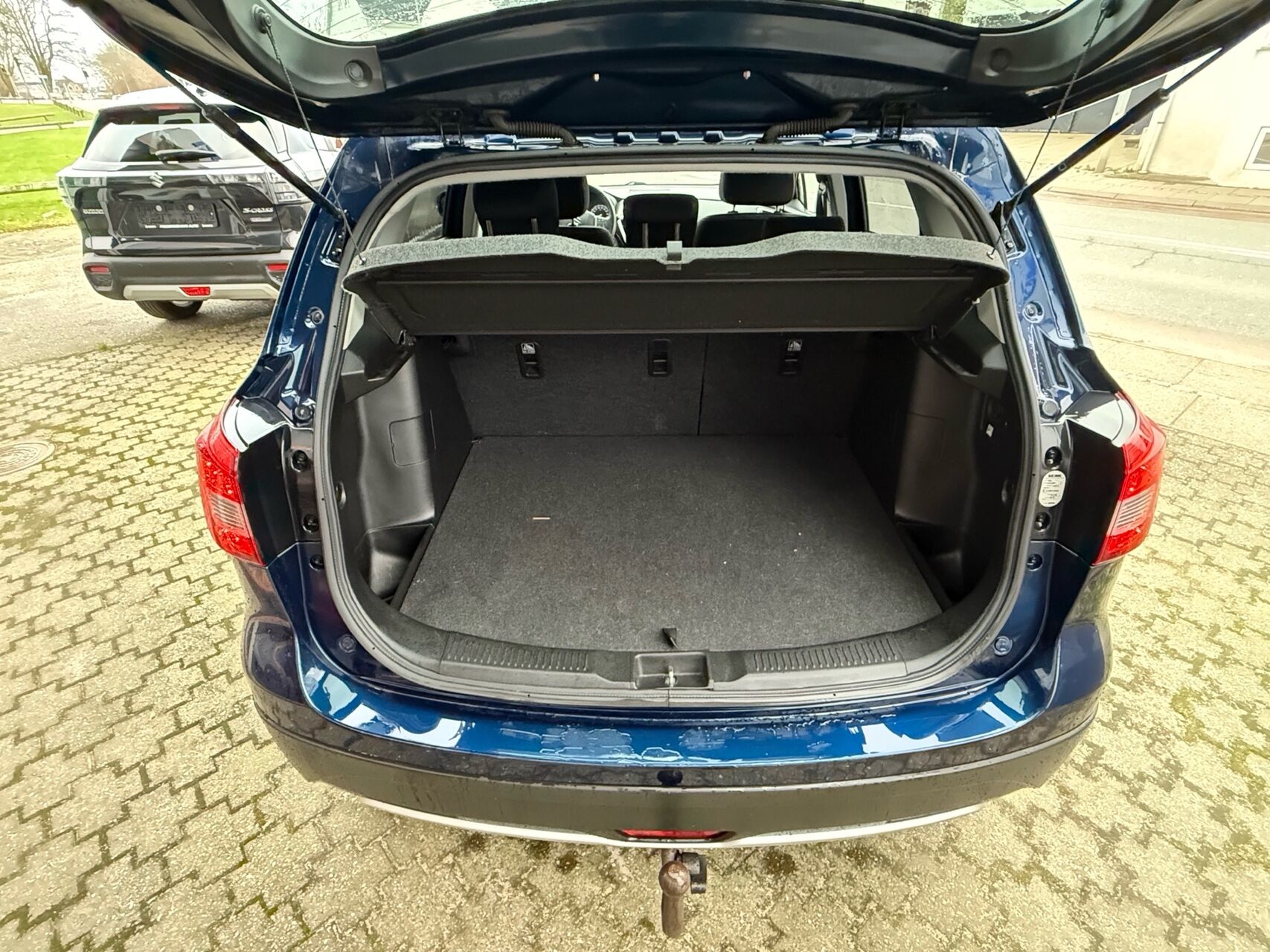 Billede af Suzuki S-Cross 1,0 Boosterjet Active 112HK 5d 6g Aut.