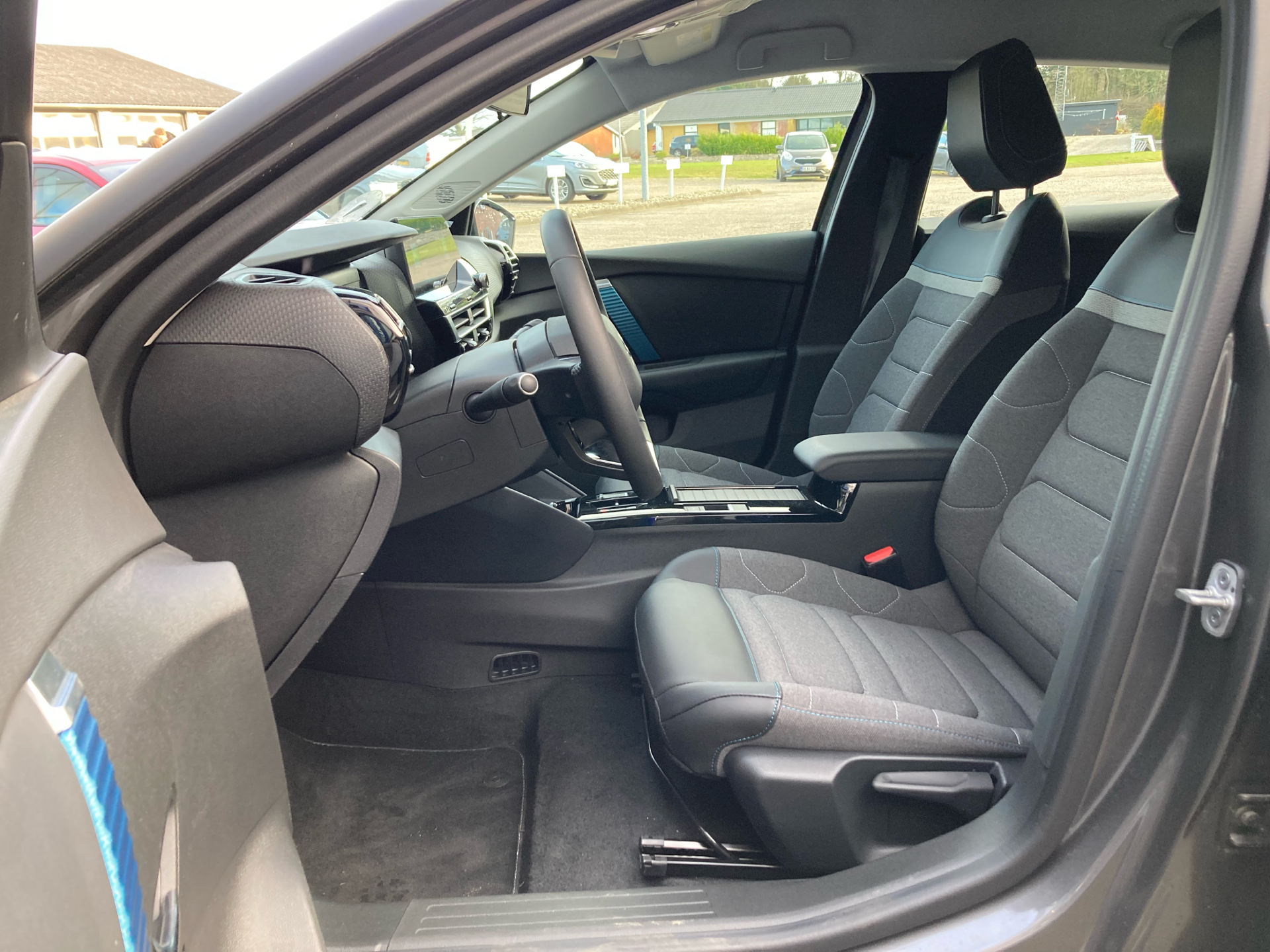 Billede af Citroën e-C4 EL Shine 136HK 5d Aut.