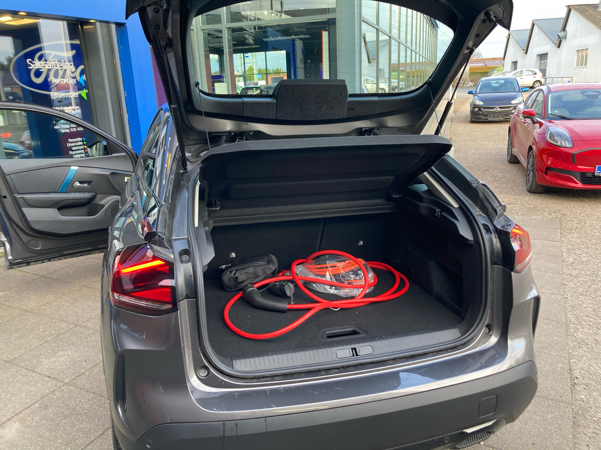 Billede af Citroën e-C4 EL Shine 136HK 5d Aut.