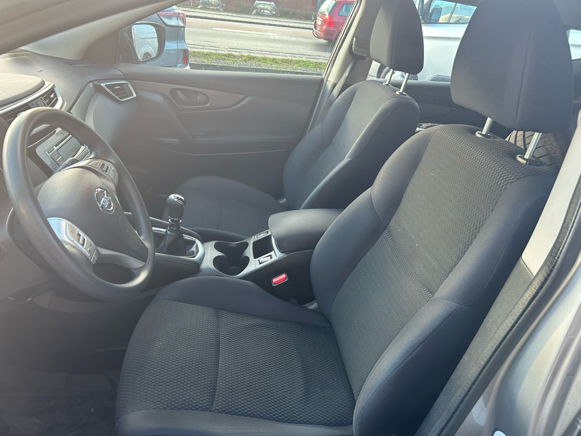 Billede af Nissan Qashqai 1,2 Dig-T Visia 4x2 115HK 5d 6g