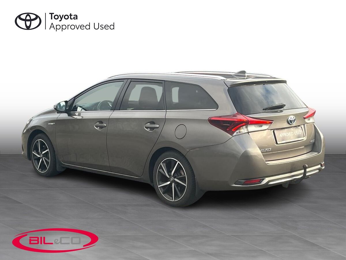 Billede af Toyota Auris Touring Sports 1,8 Hybrid H2 Style 136HK Stc Aut.