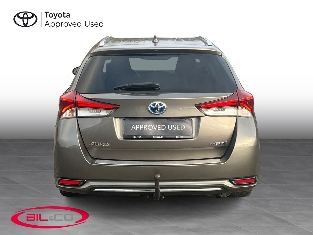 Billede af Toyota Auris Touring Sports 1,8 Hybrid H2 Style 136HK Stc Aut.