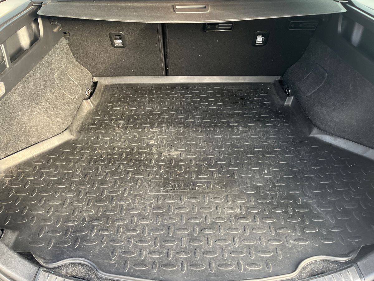 Billede af Toyota Auris Touring Sports 1,8 Hybrid H2 Style 136HK Stc Aut.