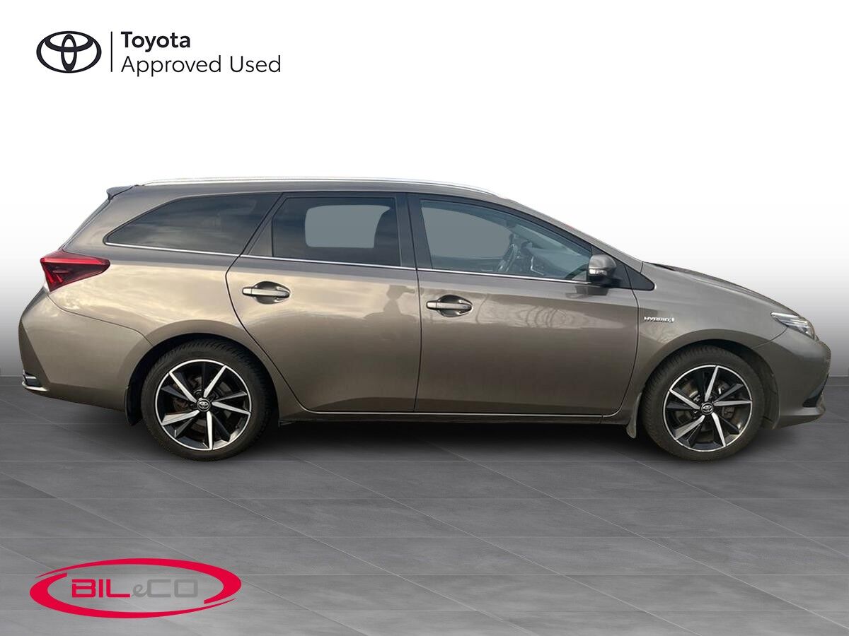 Billede af Toyota Auris Touring Sports 1,8 Hybrid H2 Style 136HK Stc Aut.