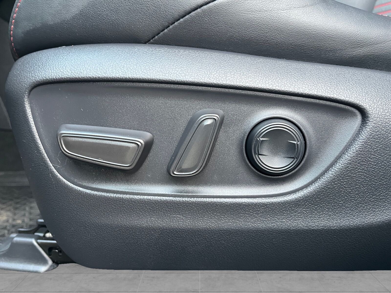 Billede af Toyota RAV4 Plug-in 2,5 Plugin-hybrid H3 Style AWD 306HK 5d 6g Aut.