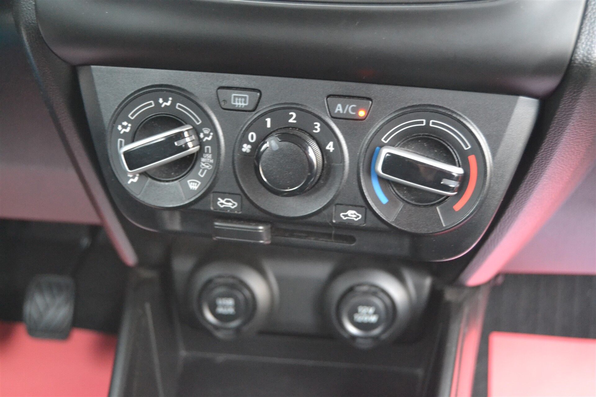 Billede af Suzuki Swift 1,2 Dualjet  Mild hybrid Club AEB 83HK 5d