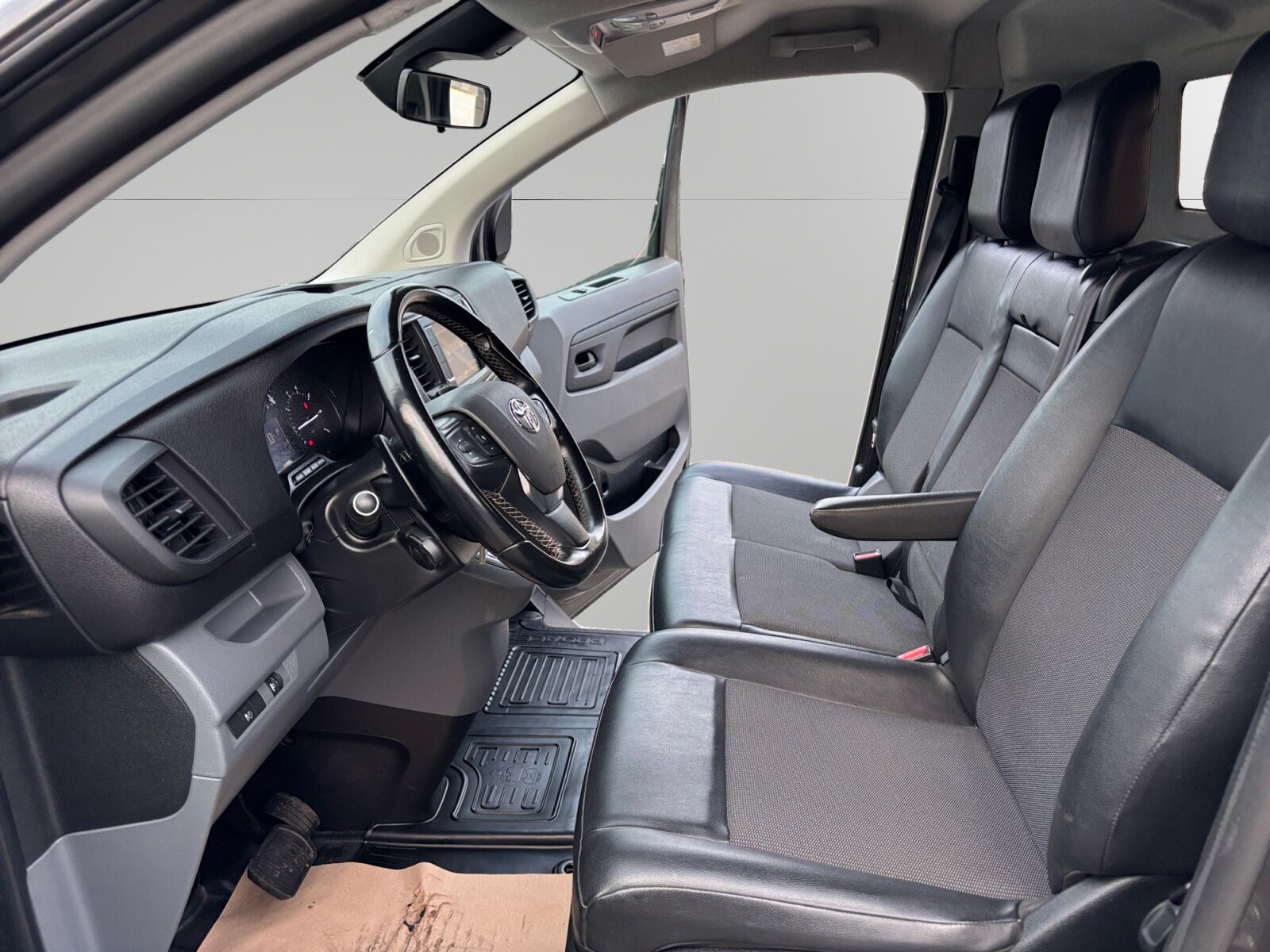 Billede af Toyota Proace Long 2,0 D Comfort Master Dobbelt skydedør, Dob. Bagdør 177HK Van 8g Aut.