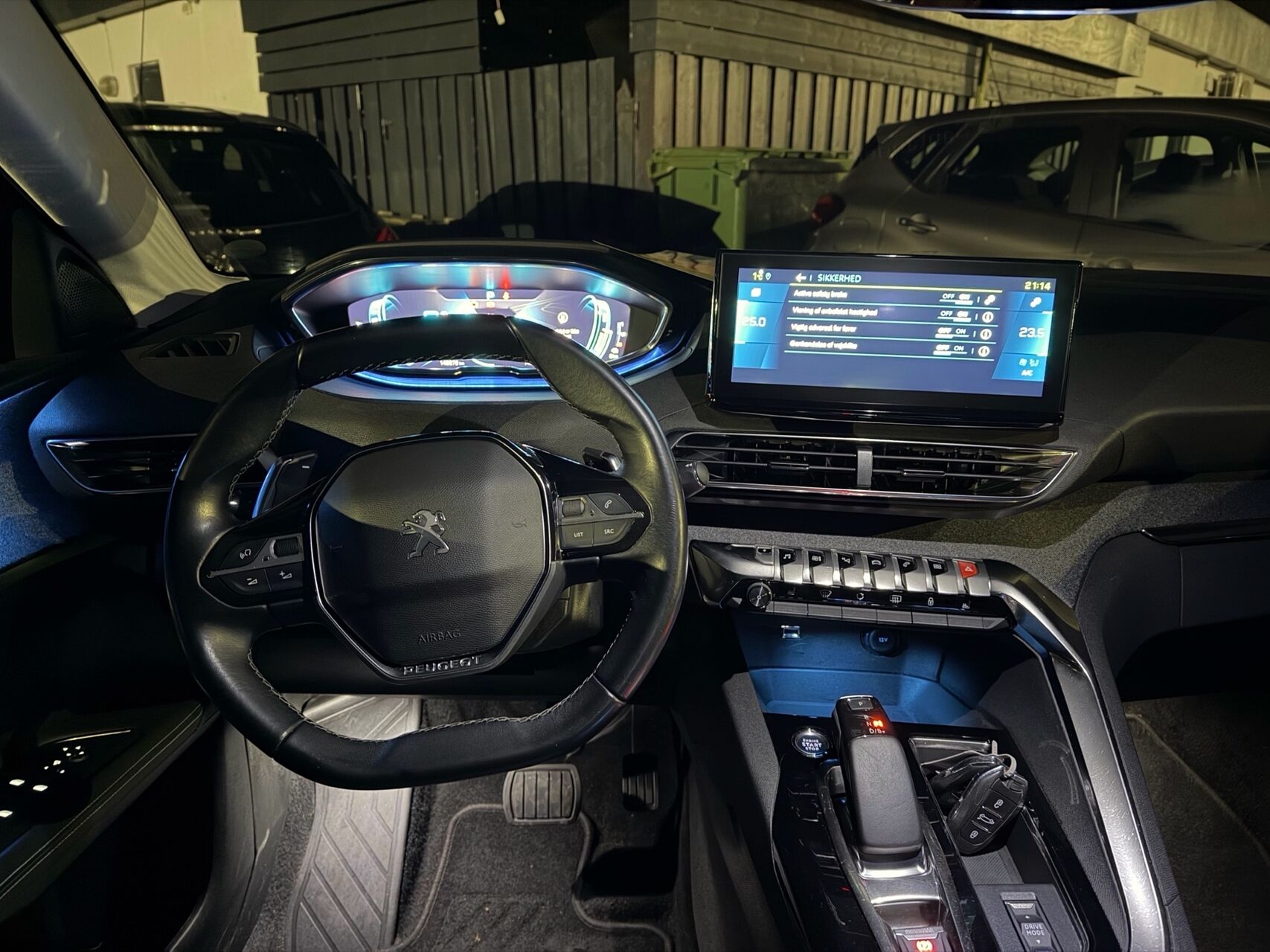 Billede af Peugeot 3008 1,6 PureTech  Plugin-hybrid Allure EAT8 225HK 5d 8g Aut.