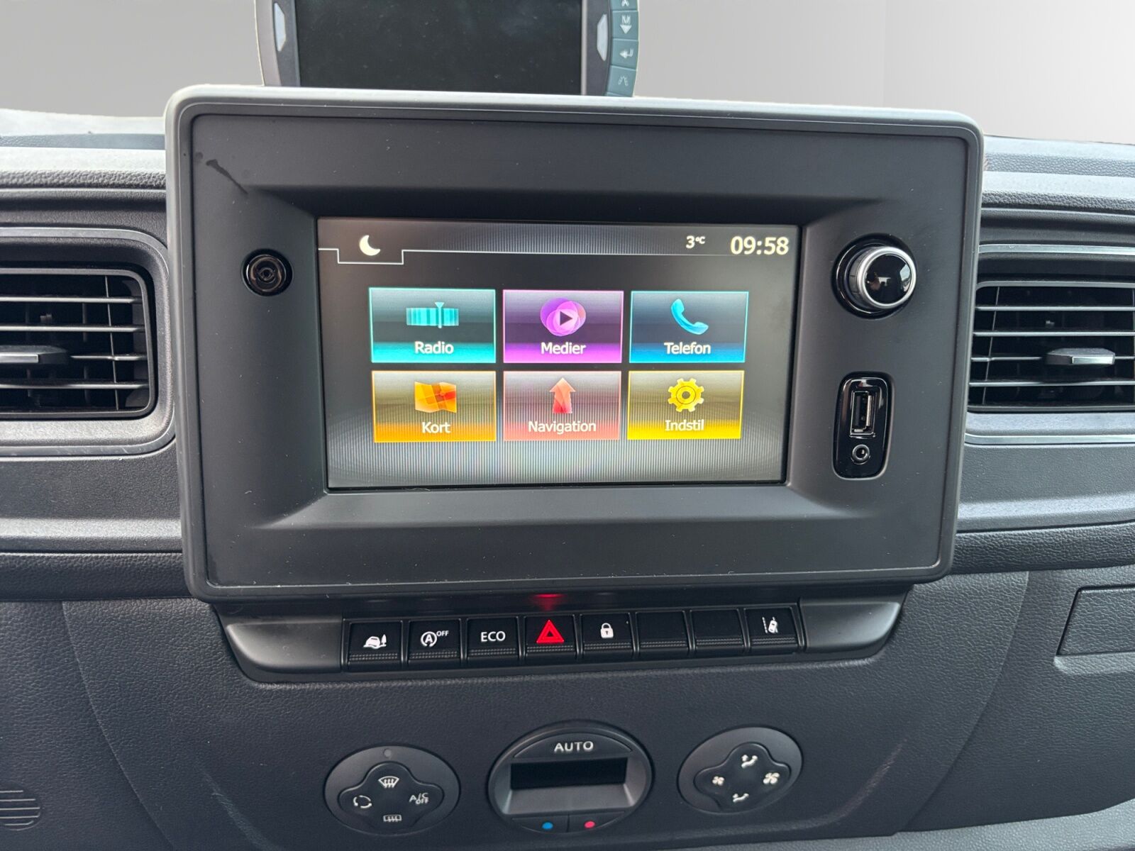 Billede af Renault Master T35 L4 2,3 DCI TwinTurbo RWD tvillingehjul 165HK Ladv./Chas. 6g