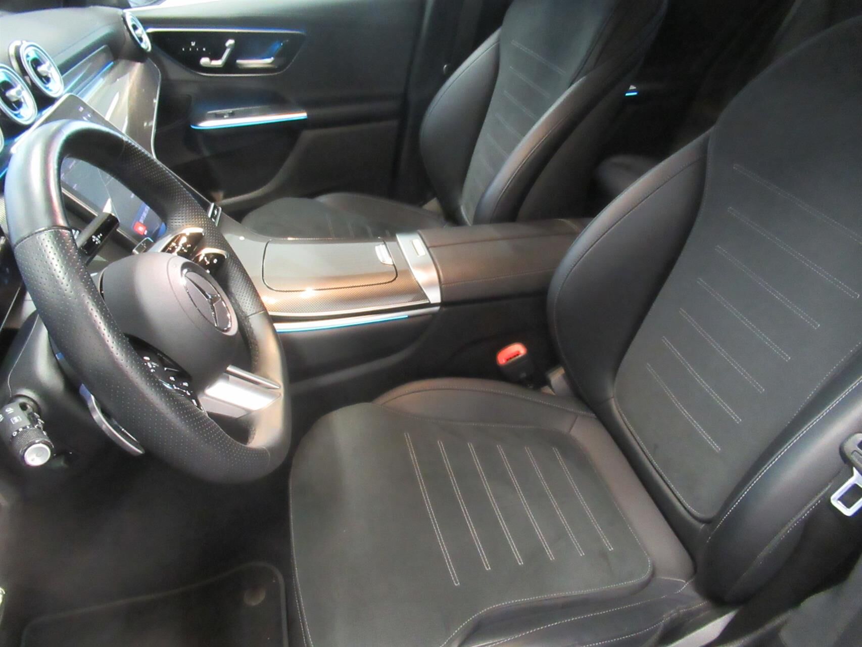 Billede af Mercedes-Benz GLC300 e 2,0 Plugin-hybrid AMG Advance 4Matic 9G-Tronic 313HK 5d 9g Aut.